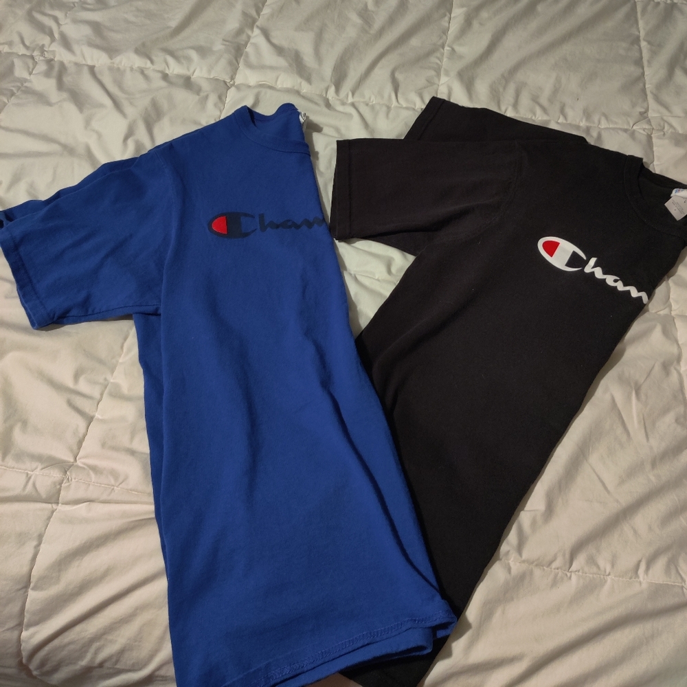 Champion Tee shirt